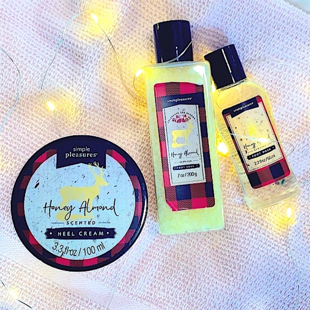 New »Simple Pleasures« 3pc Home Spa Pampering Pedicure Set »Honey Almond Scent«